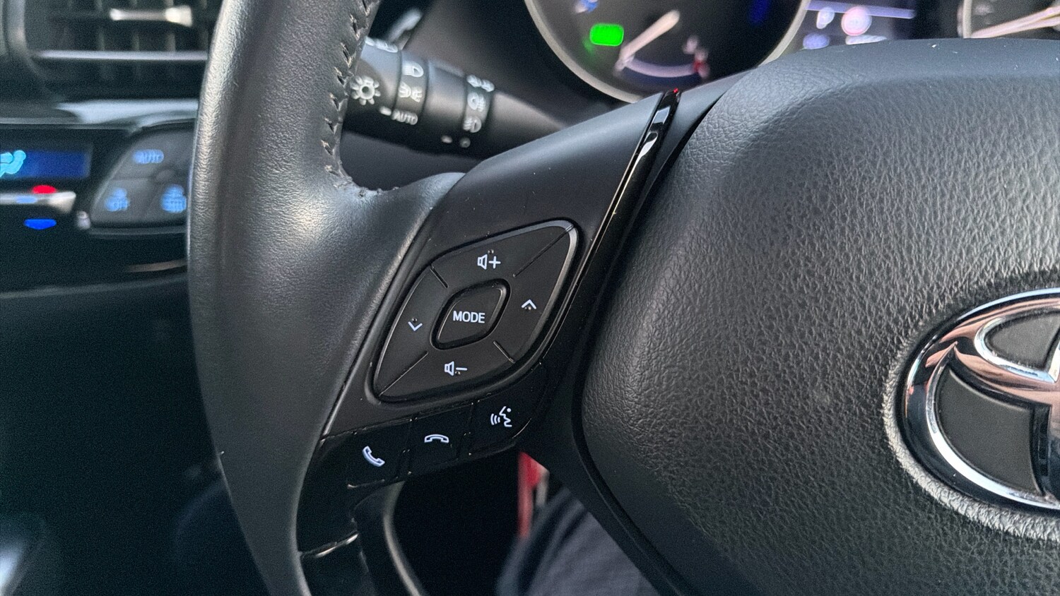 Used Toyota C-HR 2021 for sale - 77643618: Photo 30