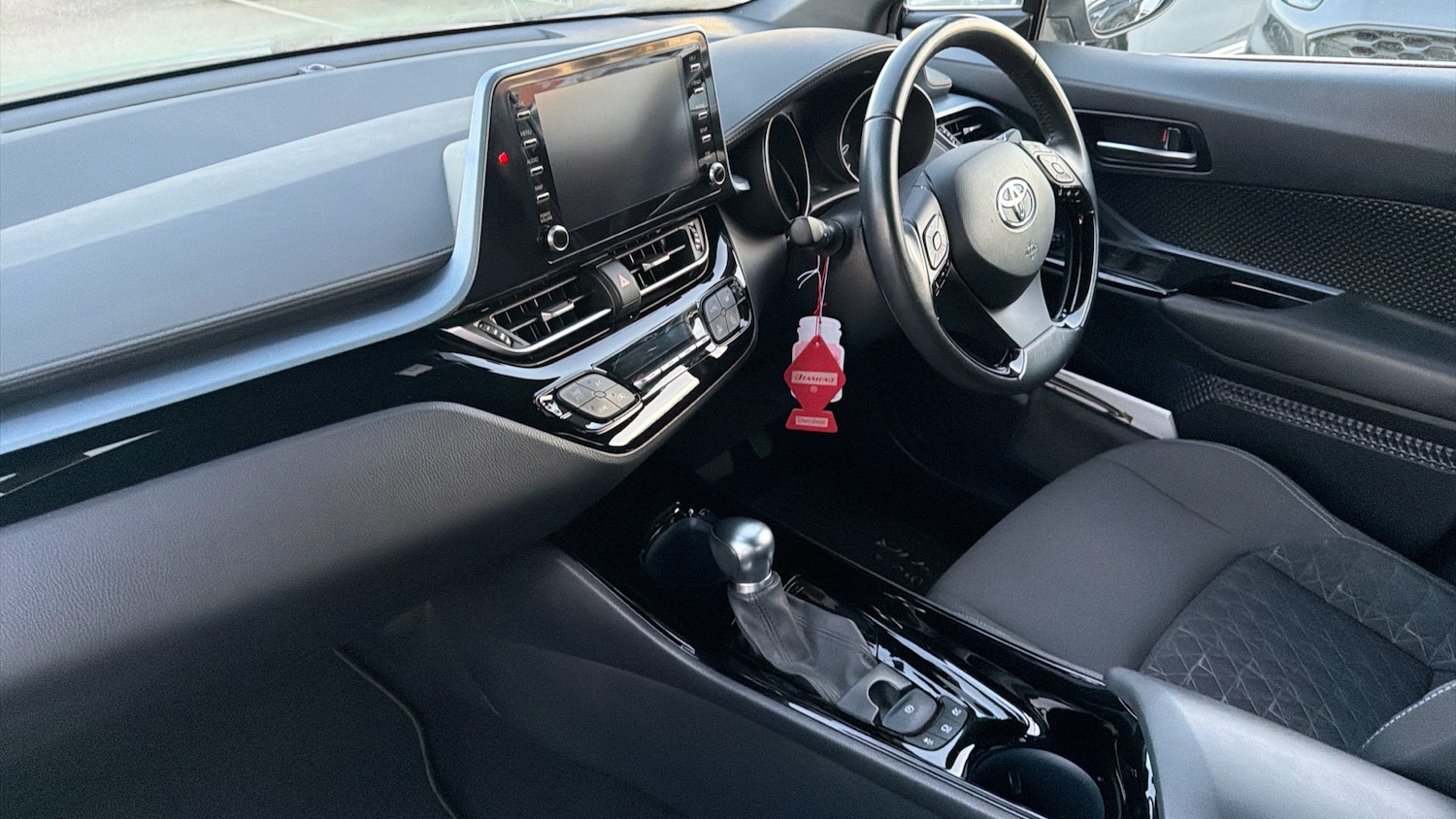 Used Toyota C-HR 2021 for sale - 77643618: Photo 9