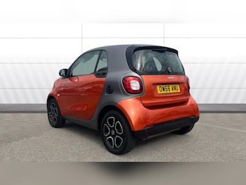 Used smart fortwo 2018 for sale - 75653266: Photo