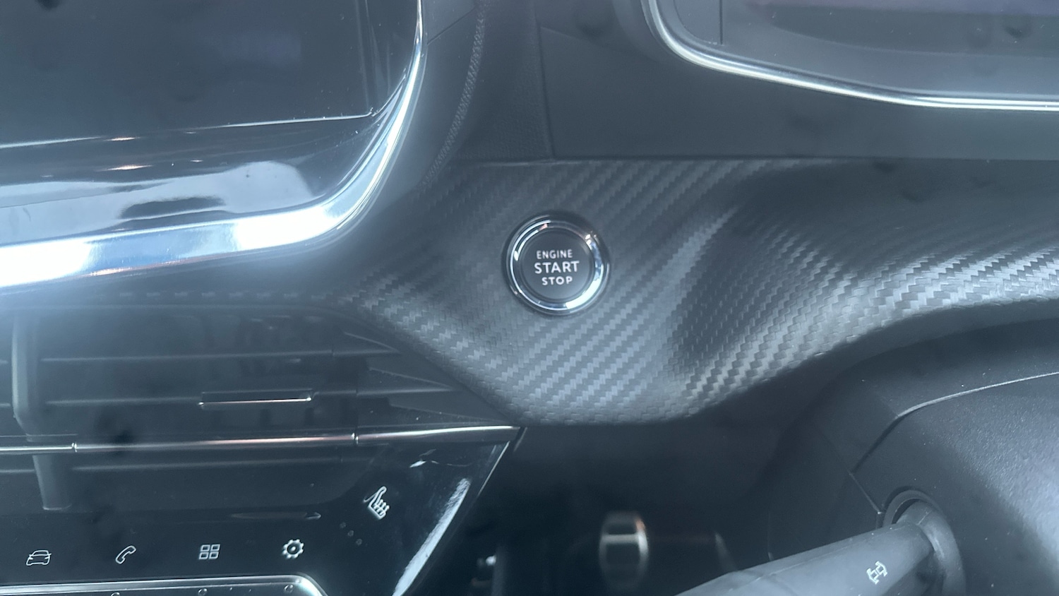 Used Peugeot 2008 2020 for sale - 76627874: Photo 29