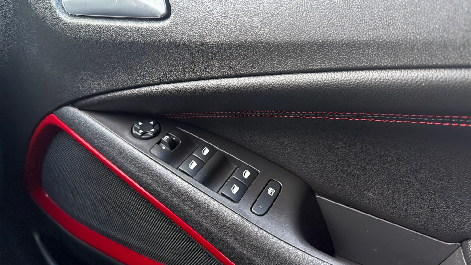 Used Vauxhall Crossland 2024 for sale - 77285443: Photo 25