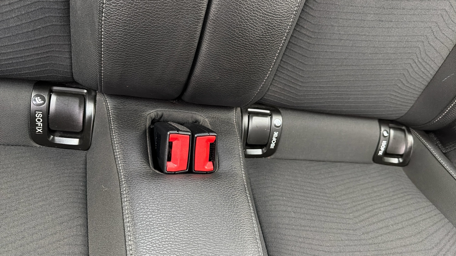 Used Vauxhall ADAM 2018 for sale - 76627875: Photo 17