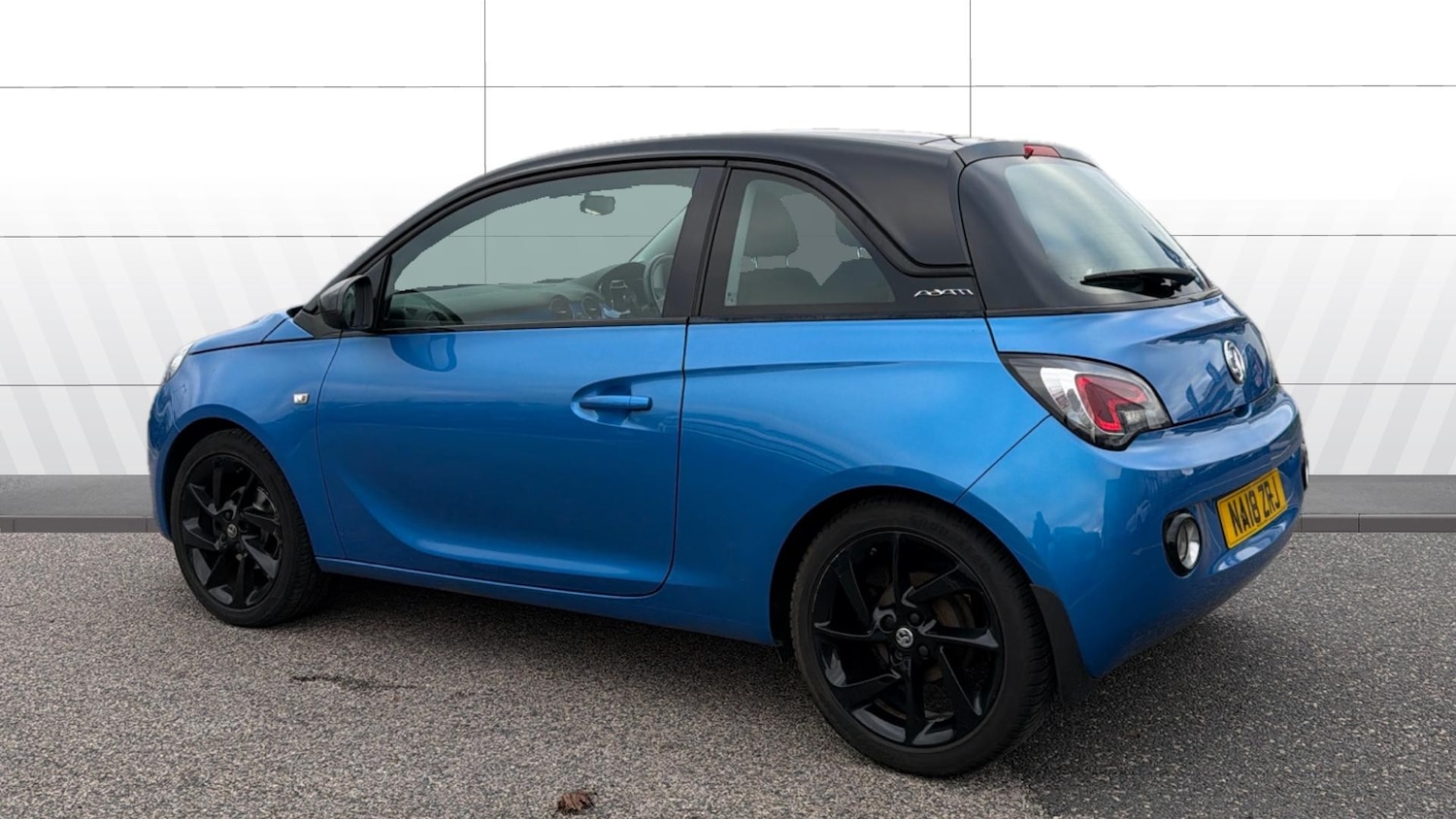 Used Vauxhall ADAM 2018 for sale - 76627875: Photo 2