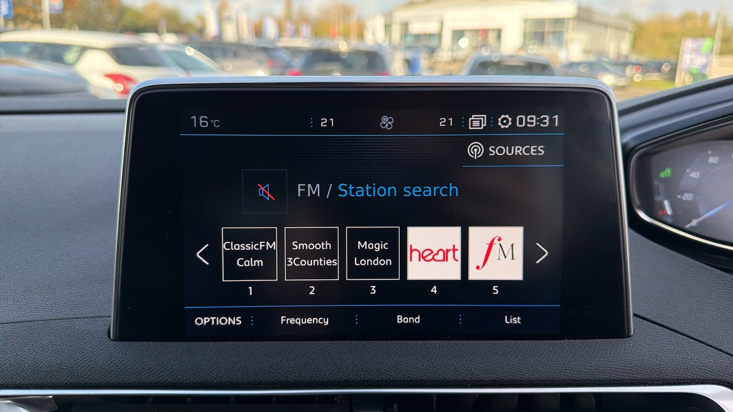 Used Peugeot 3008 2019 for sale - 76542814: Photo 12