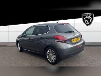 Used Peugeot 208 2018 for sale - 78182719: Photo