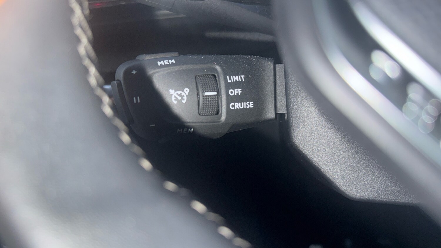 Used Peugeot 3008 2023 for sale - 76603311: Photo 24