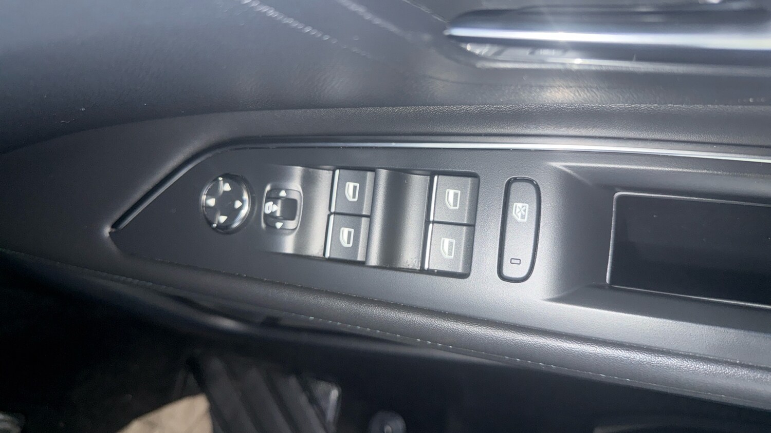 Used Peugeot 3008 2023 for sale - 76603311: Photo 27