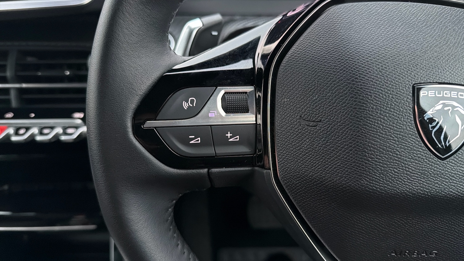 Used Peugeot 2008 2025 for sale - 76722739: Photo 25