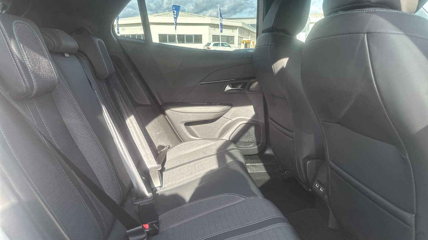 Used Peugeot 2008 2021 for sale - 75937992: Photo 16