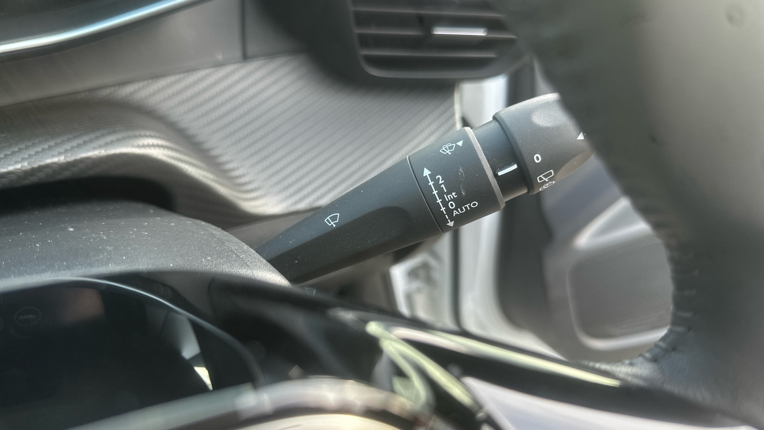 Used Peugeot 2008 2021 for sale - 75937992: Photo 29