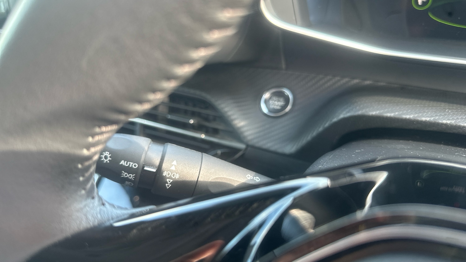 Used Peugeot 2008 2021 for sale - 75937992: Photo 31