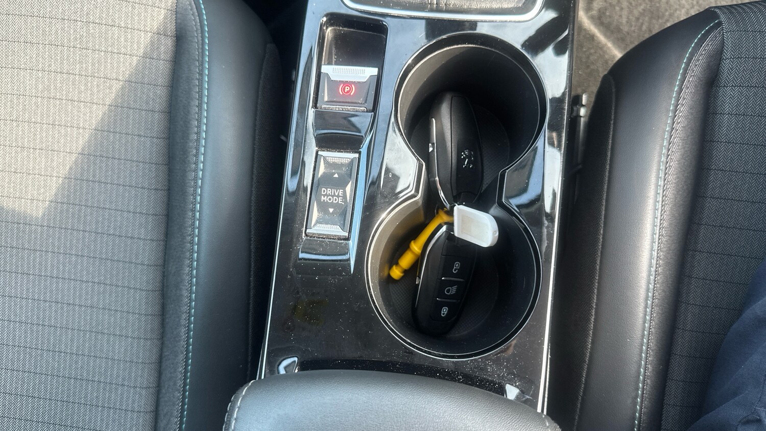 Used Peugeot 2008 2021 for sale - 75937992: Photo 32