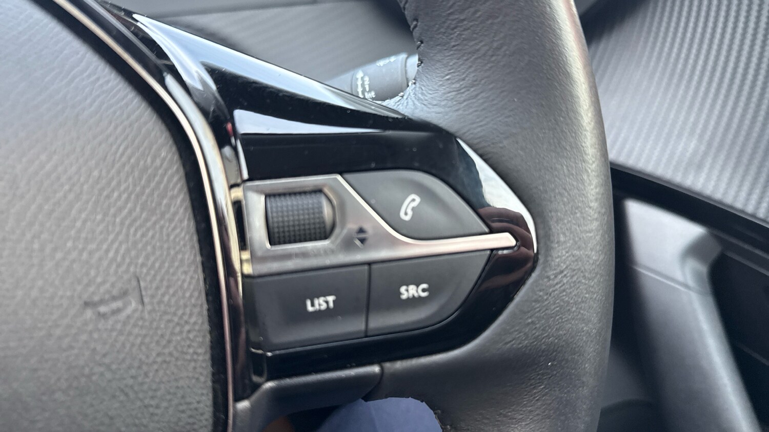 Used Peugeot 2008 2021 for sale - 76578089: Photo 22