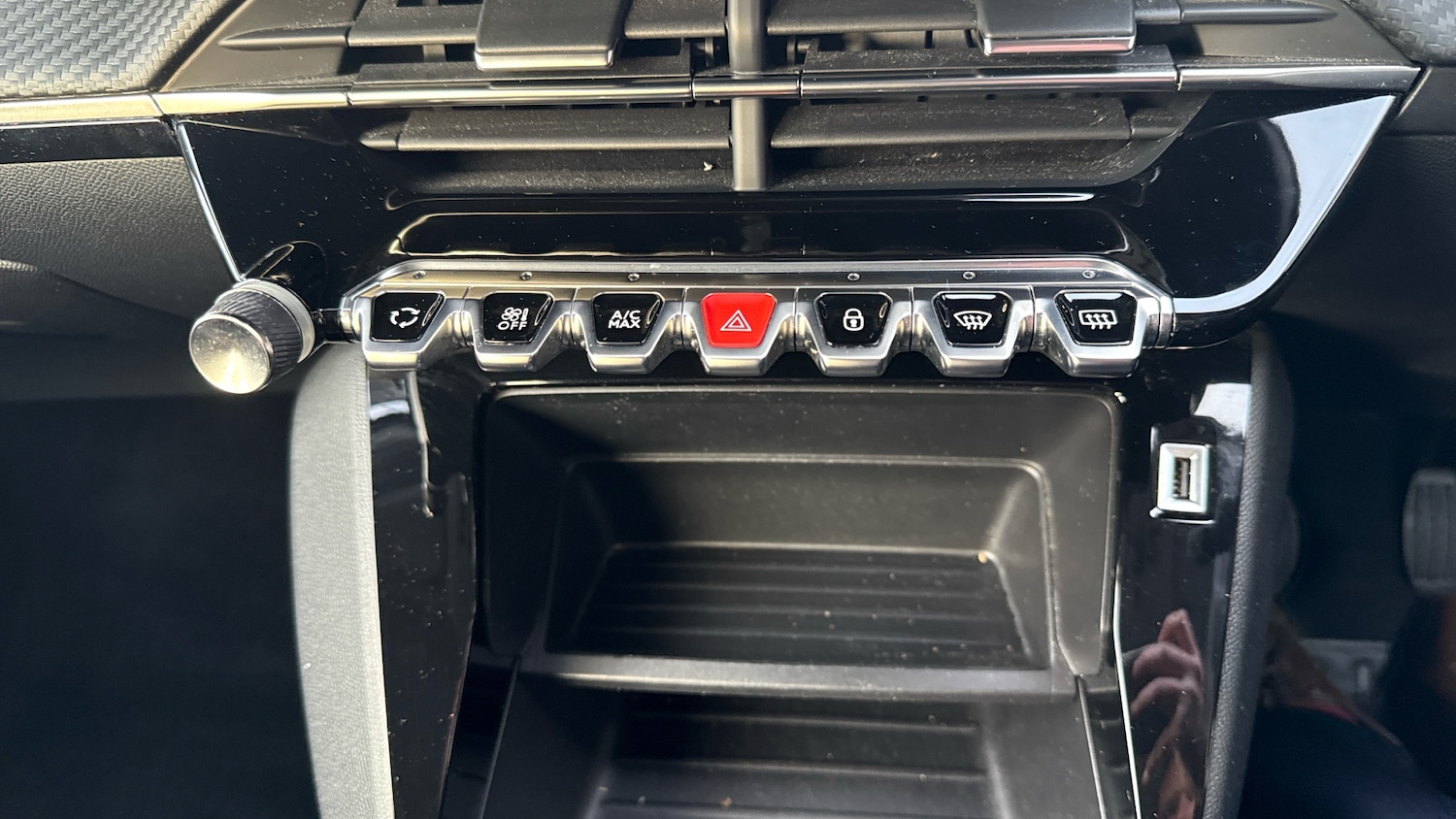 Used Peugeot 2008 2021 for sale - 76578089: Photo 26