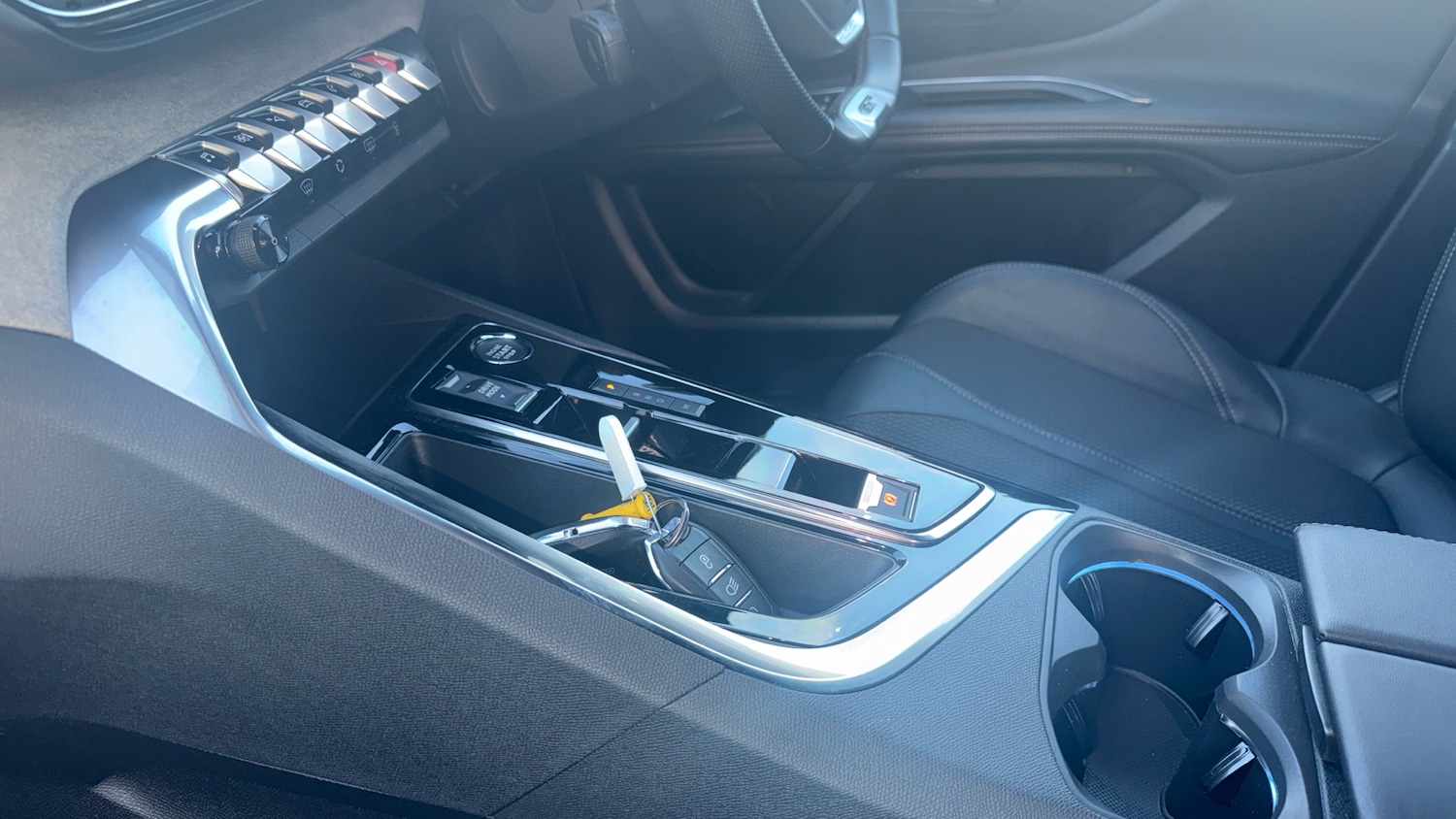 Used Peugeot 3008 2023 for sale - 76640832: Photo 13