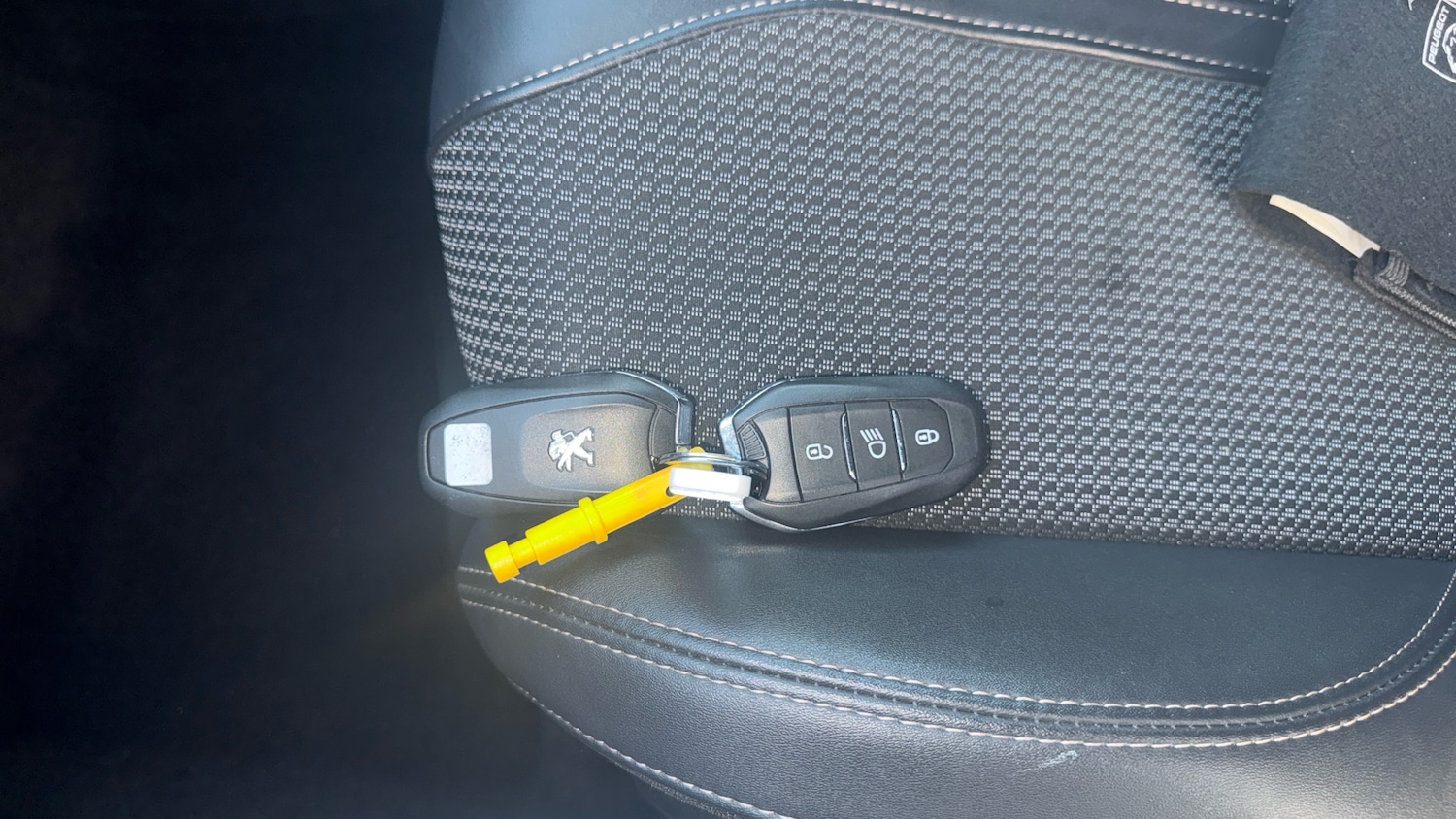 Used Peugeot 3008 2023 for sale - 76640832: Photo 20