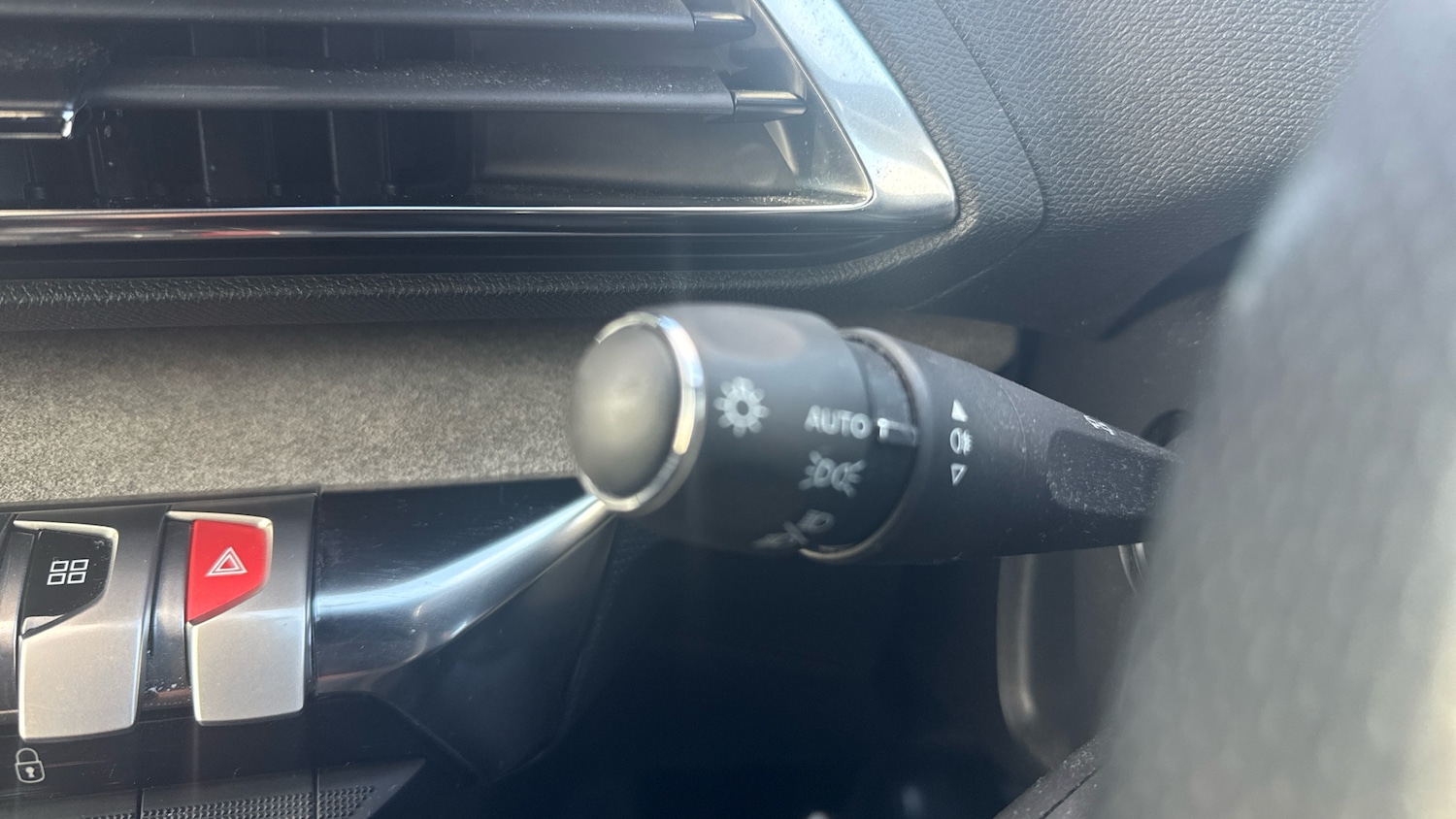 Used Peugeot 3008 2023 for sale - 76640832: Photo 23