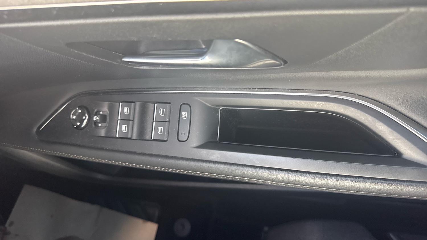 Used Peugeot 3008 2023 for sale - 76640832: Photo 27