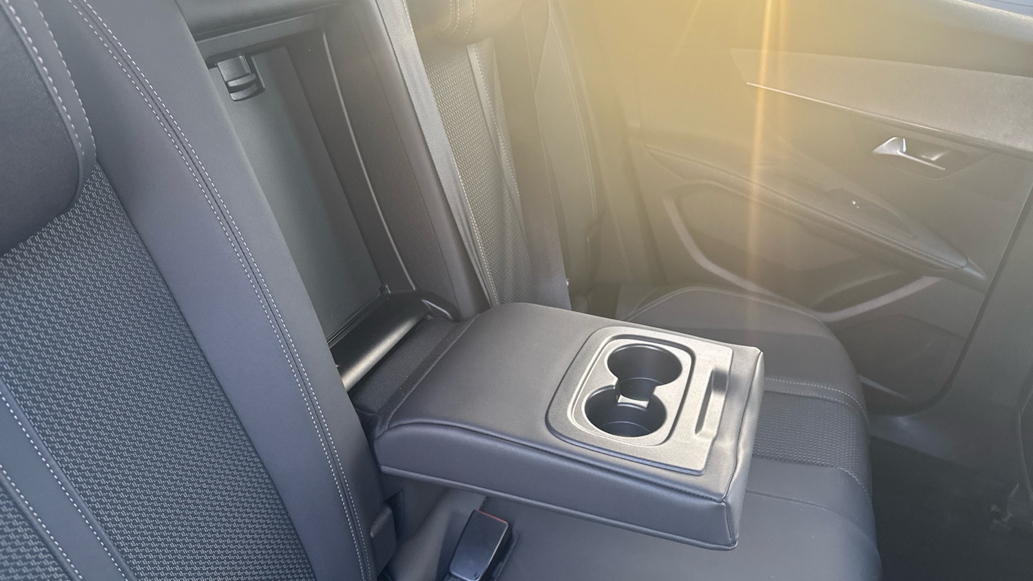 Used Peugeot 3008 2023 for sale - 76640832: Photo 36