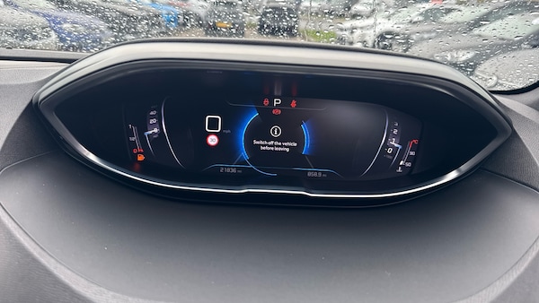 Used Peugeot 3008 2023 for sale - 76311329: Photo 18