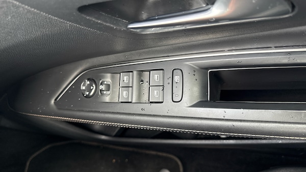Used Peugeot 3008 2023 for sale - 76311329: Photo 38