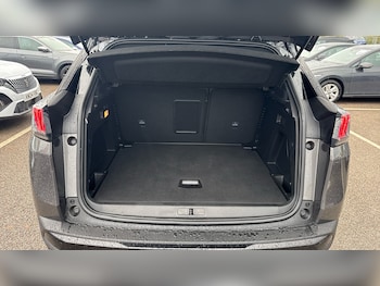 Used Peugeot 3008 2023 for sale - 76311329: Photo 4