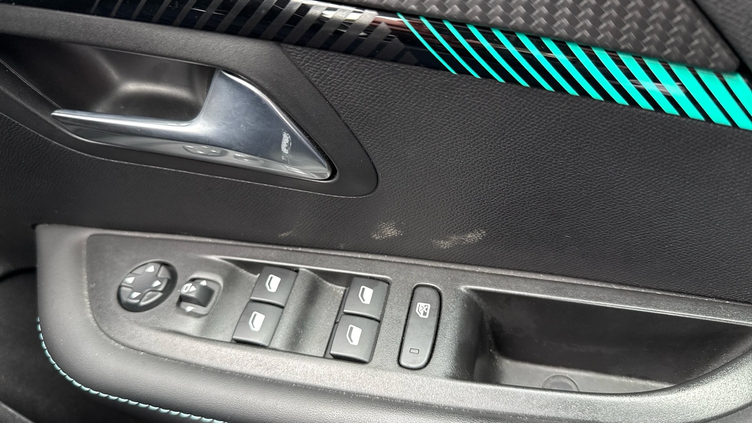 Used Peugeot 208 2022 for sale - 75975149: Photo 23