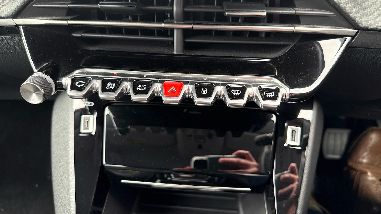 Used Peugeot 208 2022 for sale - 75975149: Photo 25