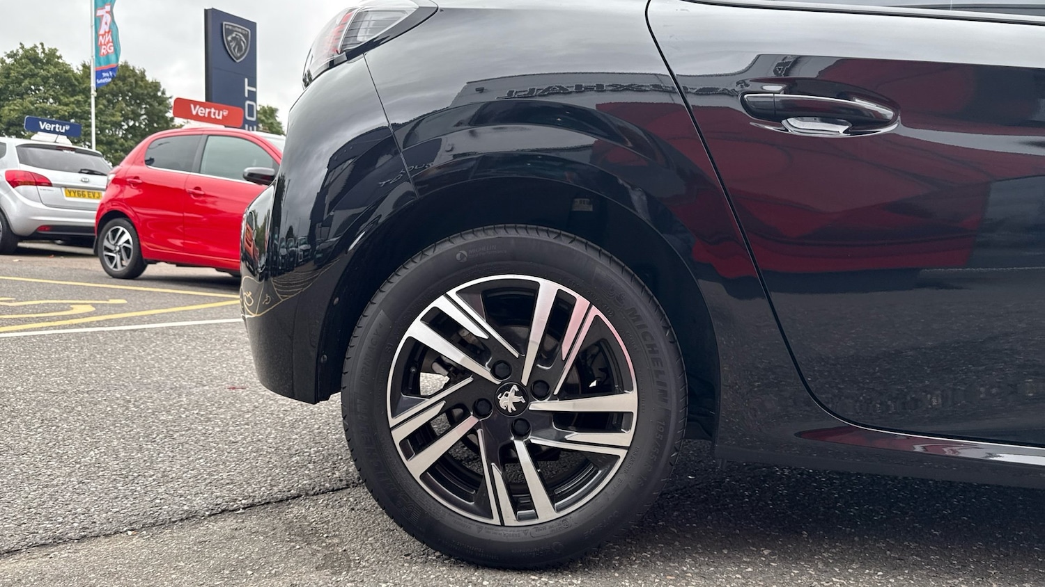 Used Peugeot 208 2022 for sale - 75975149: Photo 7