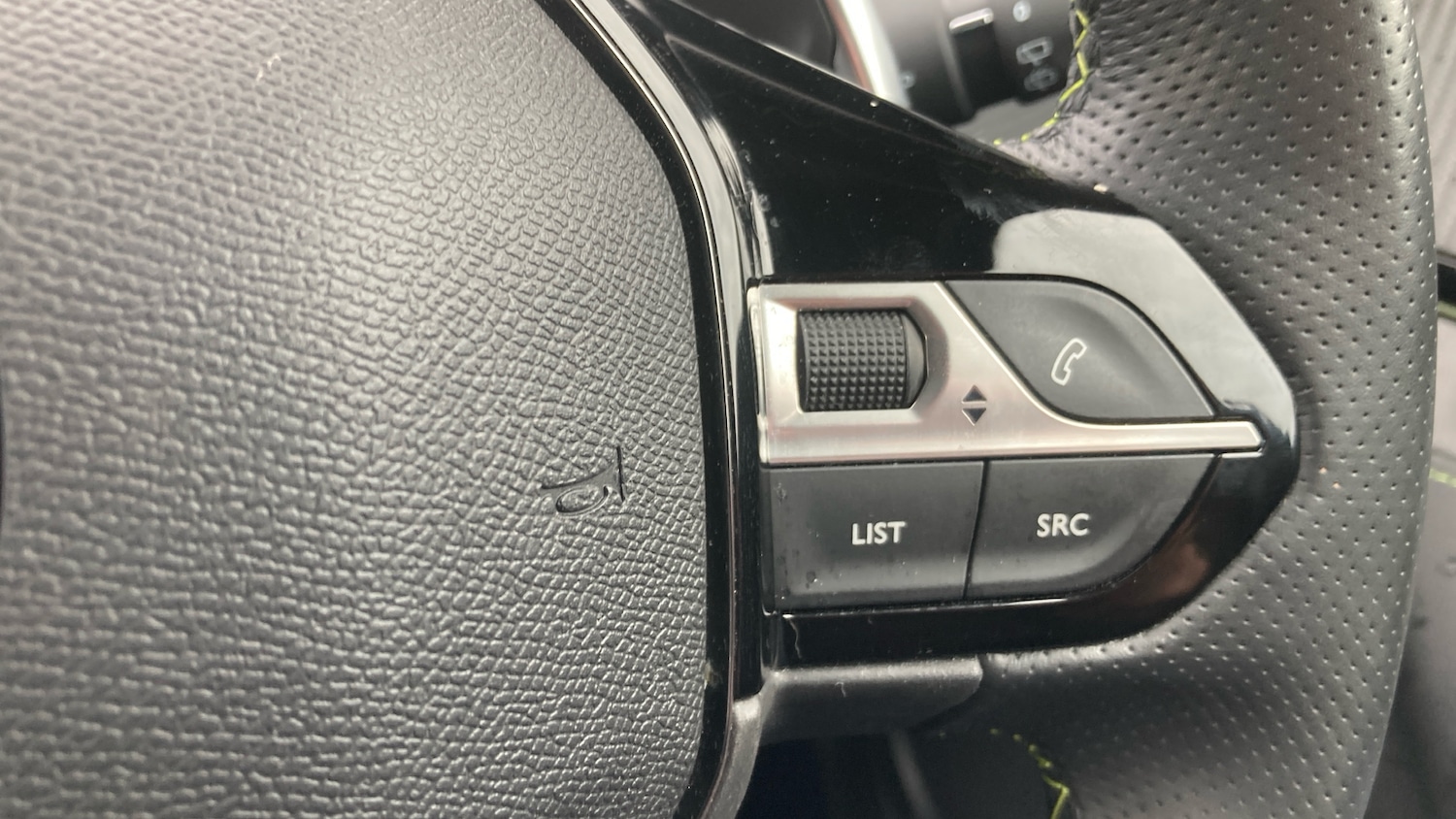 Used Peugeot 2008 2023 for sale - 76329547: Photo 24