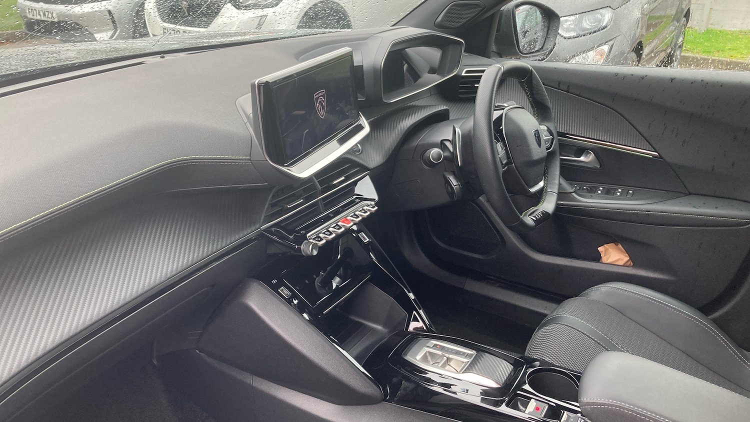 Used Peugeot 2008 2023 for sale - 76329547: Photo 9