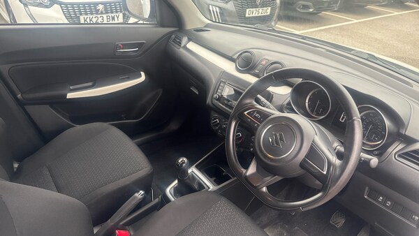 Used Suzuki Swift 2020 for sale - 76198078: Photo 11