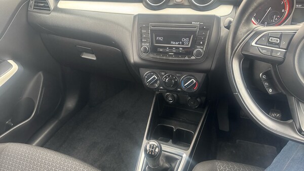 Used Suzuki Swift 2020 for sale - 76198078: Photo 14