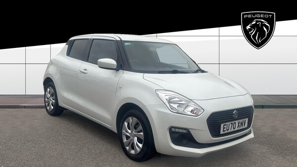 Used Suzuki Swift 2020 for sale - 76198078: Photo 1