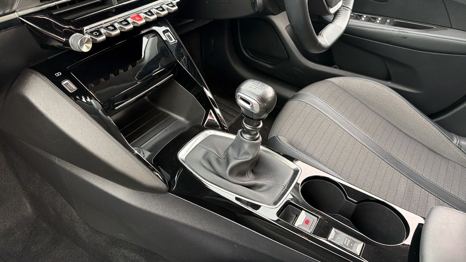 Used Peugeot 208 2020 for sale - 76829550: Photo 13