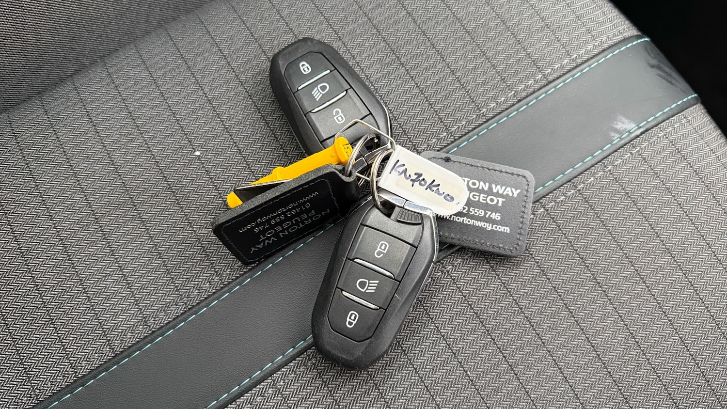 Used Peugeot 208 2020 for sale - 76829550: Photo 20