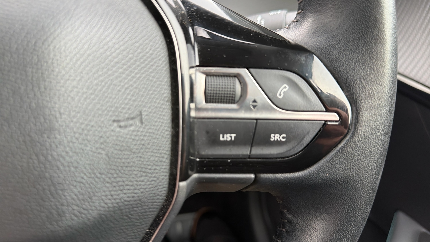 Used Peugeot 208 2020 for sale - 76829550: Photo 22