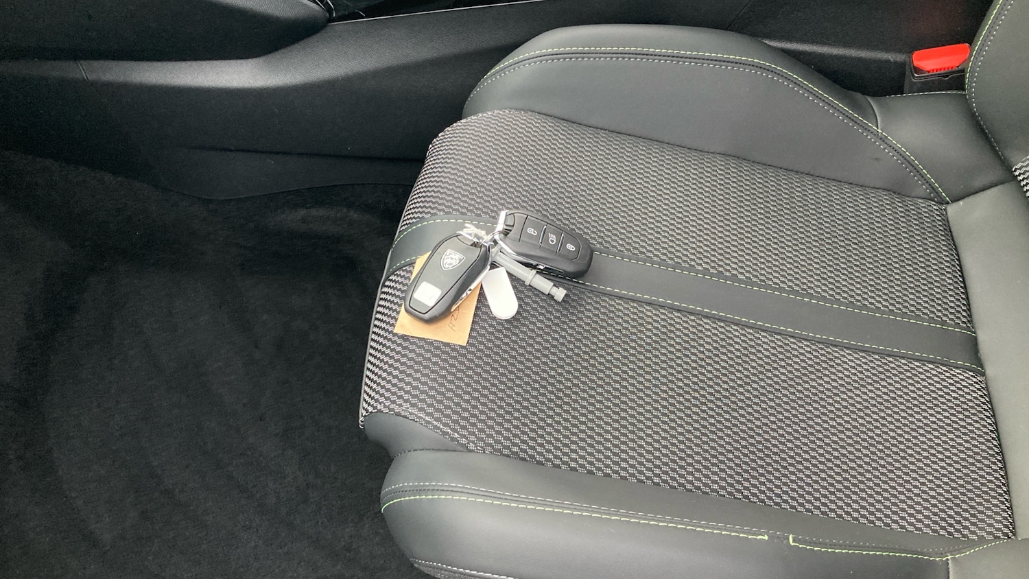 Used Peugeot 2008 2024 for sale - 76637627: Photo 20