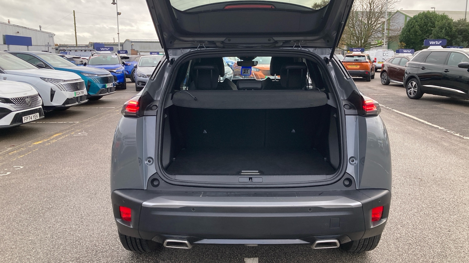 Used Peugeot 2008 2024 for sale - 76637627: Photo 4