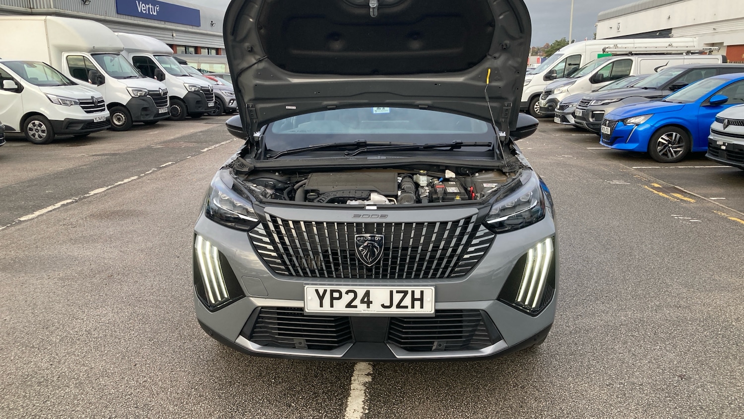 Used Peugeot 2008 2024 for sale - 76637627: Photo 8