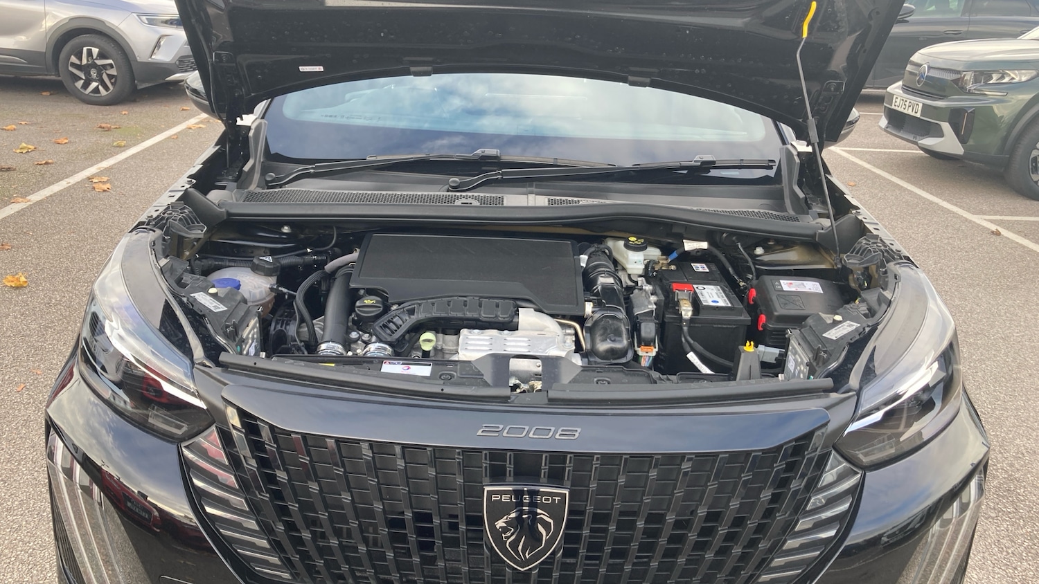 Used Peugeot 2008 2023 for sale - 76477747: Photo 8
