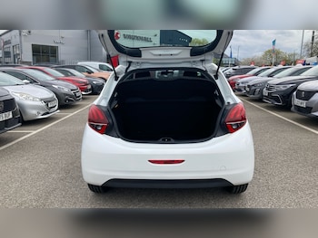 Used Peugeot 208 2016 for sale - 78093418: Photo