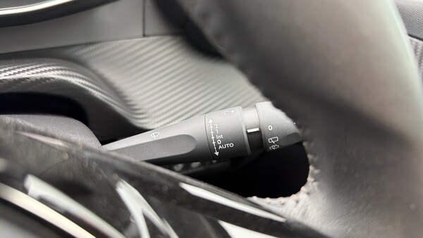Used Peugeot 208 2022 for sale - 76244010: Photo 32