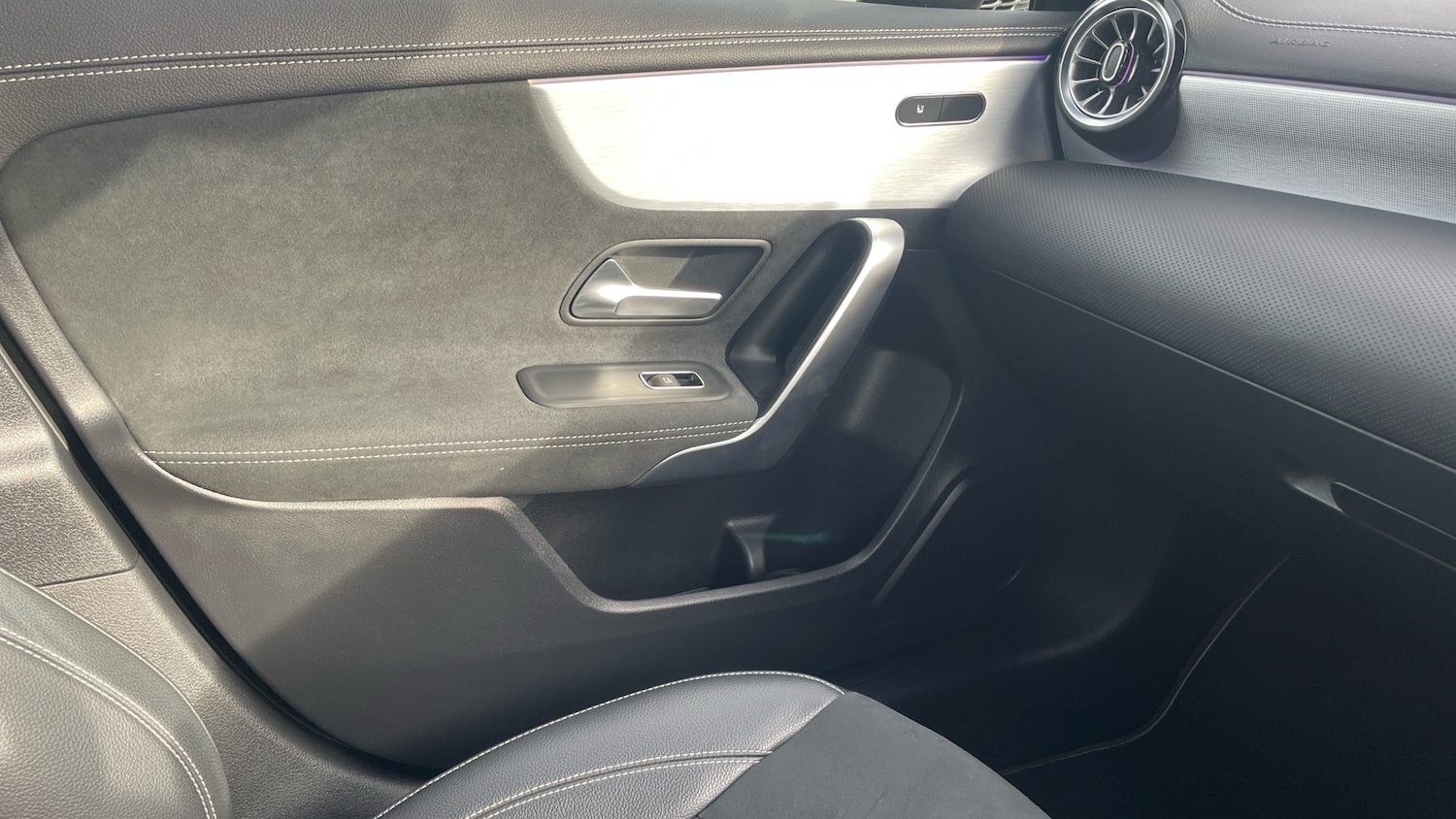 Used Mercedes-Benz A-Class 2022 for sale - 76384880: Photo 37