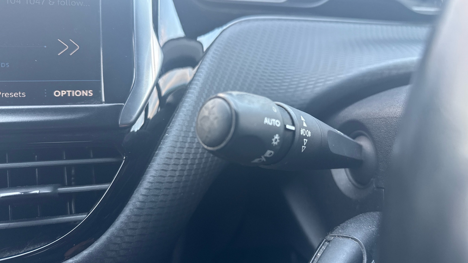 Used Peugeot 208 2017 for sale - 76706271: Photo 23