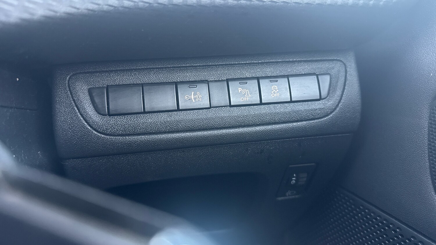 Used Peugeot 208 2017 for sale - 76706271: Photo 26