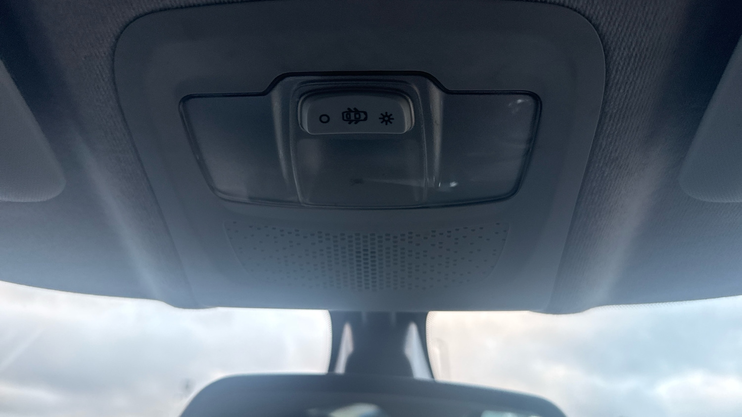 Used Peugeot 208 2017 for sale - 76706271: Photo 31