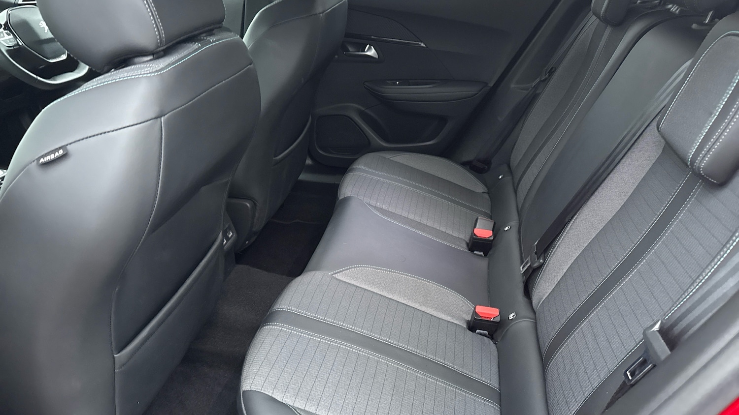 Used Peugeot 2008 2021 for sale - 76302121: Photo 16