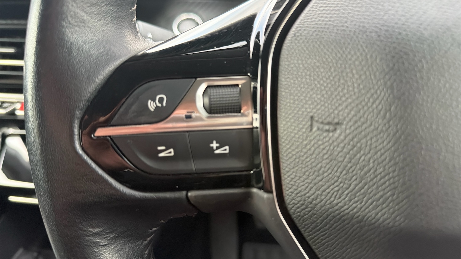 Used Peugeot 208 2021 for sale - 78087312: Photo 23