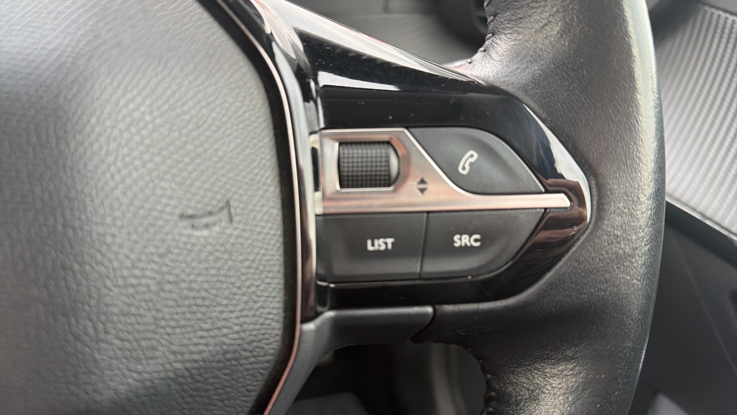 Used Peugeot 208 2021 for sale - 78087312: Photo 24